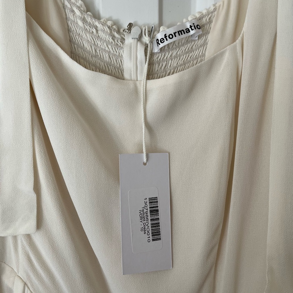 Reformation NWT Twilight dress size 10 in Ivory.